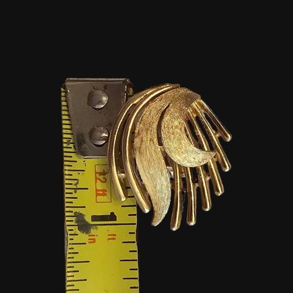 VINTAGE CROWN TRIFARI ALFRED PHILIPPE GOLD CLIP EARRINGS - Picture 8 of 10